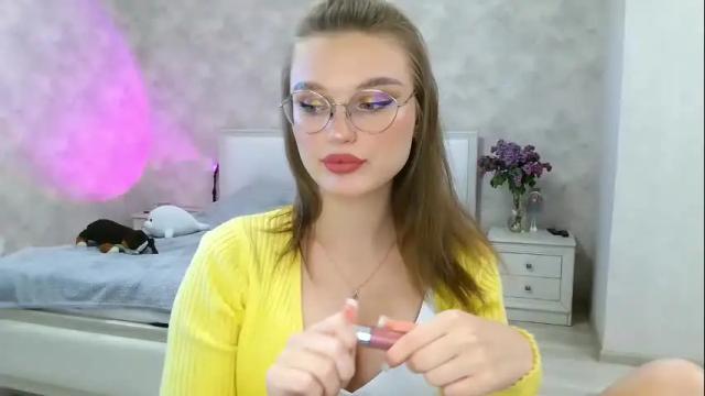 Image 6 of missmariat Stream on Chaturbate on 2 months ago