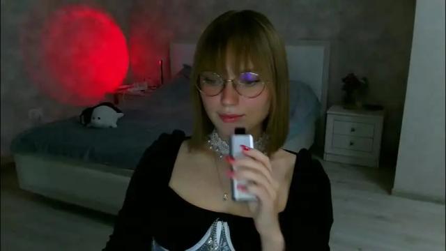 Image 10 of missmariat Stream on Chaturbate on 3 months ago