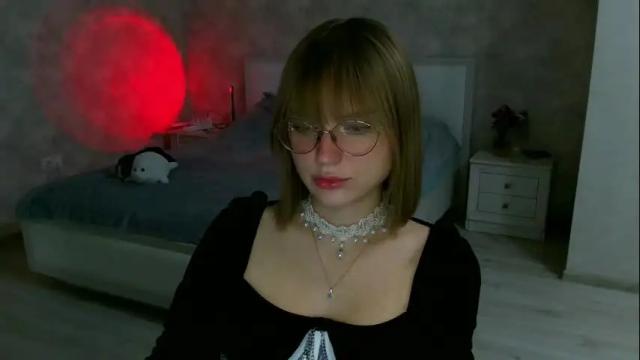 Image 2 of missmariat Stream on Chaturbate on 3 months ago