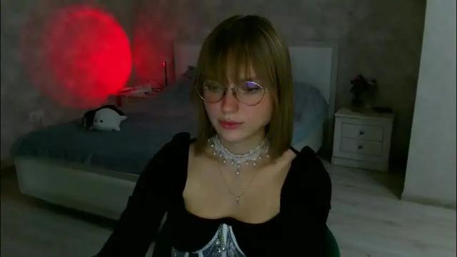 Image 7 of missmariat Stream on Chaturbate on 3 months ago