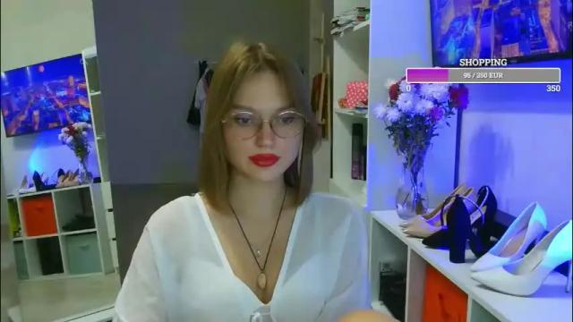 Image 11 of missmariat Stream on Chaturbate on 8 days ago