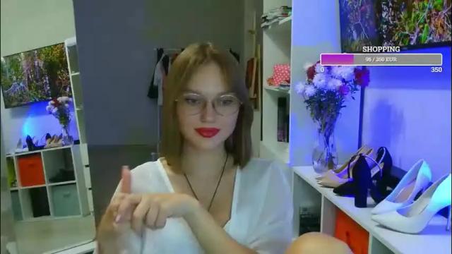 Image 6 of missmariat Stream on Chaturbate on 8 days ago