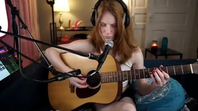 Image 12 of missmelodylane Stream on Chaturbate on 12 months ago