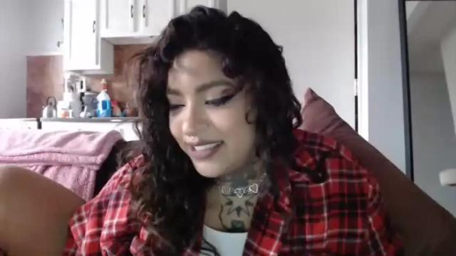 Image 12 of missmiasecreto Stream on Chaturbate on 14 months ago