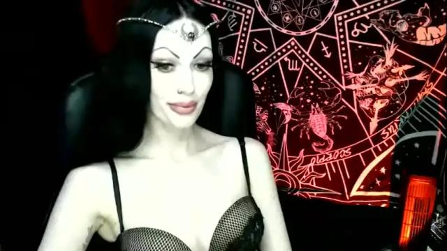 Image 4 of missmoondoll Stream on Chaturbate on 2 months ago