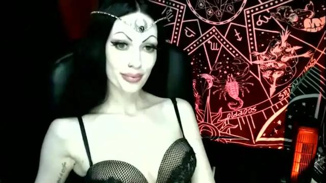 Image 8 of missmoondoll Stream on Chaturbate on 2 months ago