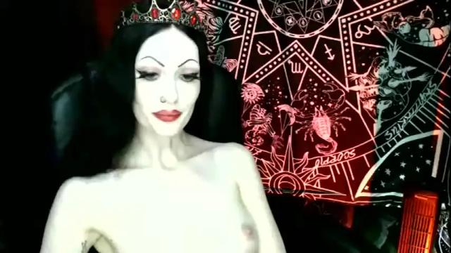 Image 8 of missmoondoll Stream on Chaturbate on 2 months ago