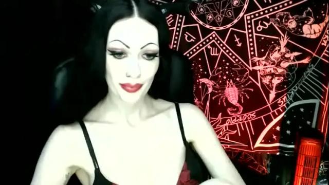 Image 2 of missmoondoll Stream on Chaturbate on 2 months ago