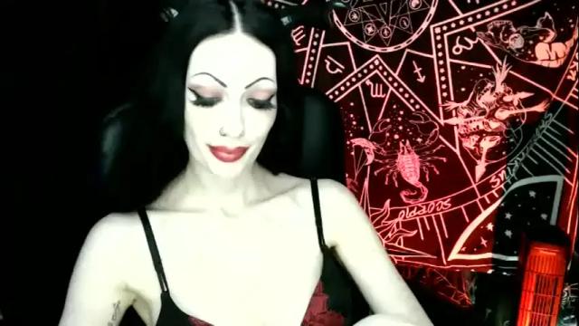 Image 3 of missmoondoll Stream on Chaturbate on 2 months ago
