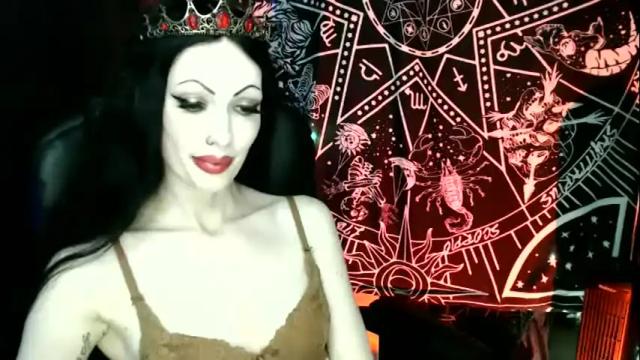 Image 11 of missmoondoll Stream on Chaturbate on 1 month ago