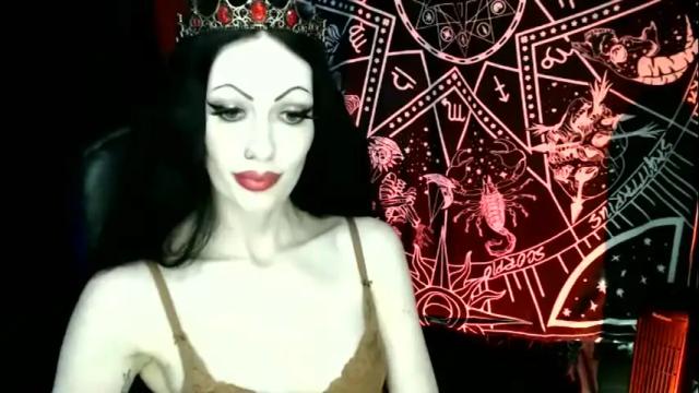 Image 2 of missmoondoll Stream on Chaturbate on 1 month ago