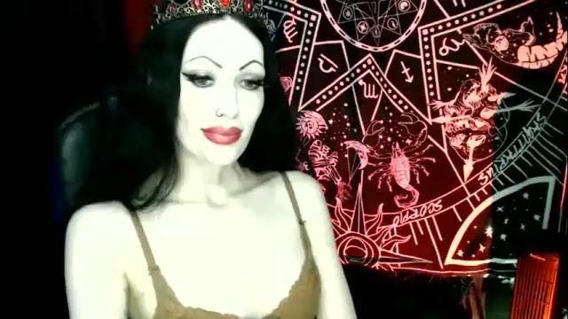 Image 3 of missmoondoll Stream on Chaturbate on 1 month ago
