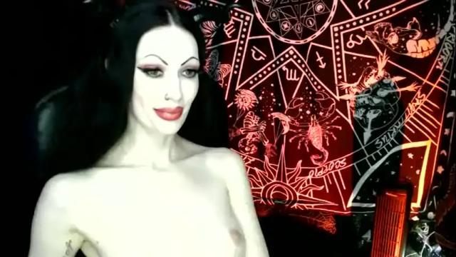 Image 11 of missmoondoll Stream on Chaturbate on 1 month ago