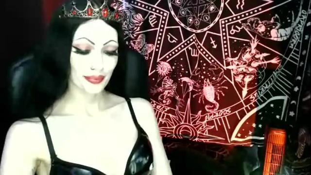 Image 12 of missmoondoll Stream on Chaturbate on 25 days ago