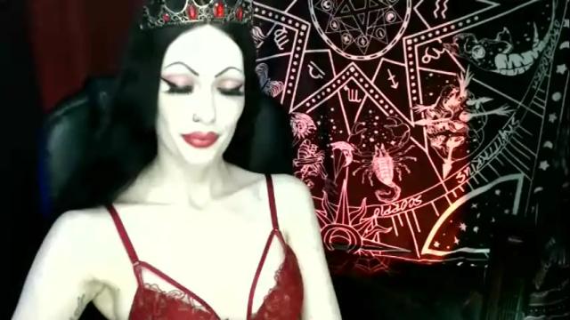 Image 4 of missmoondoll Stream on Chaturbate on 22 days ago