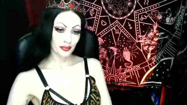 Image 2 of missmoondoll Stream on Chaturbate on 5 days ago