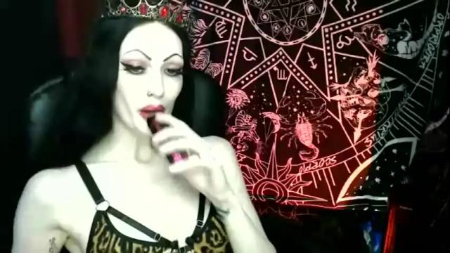 Image 7 of missmoondoll Stream on Chaturbate on 5 days ago