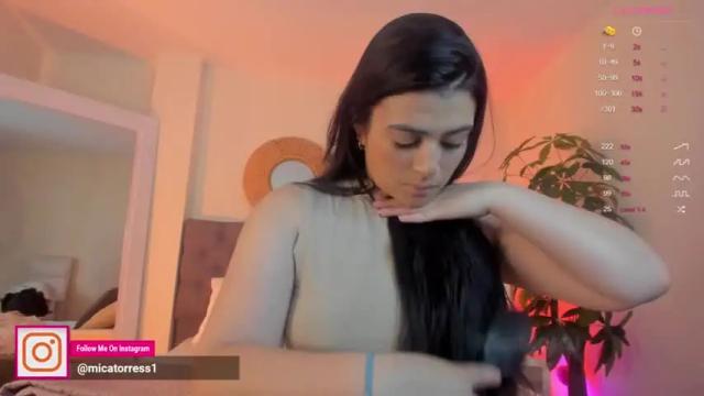 Image 4 of missmoscu Stream on Chaturbate on 19 months ago