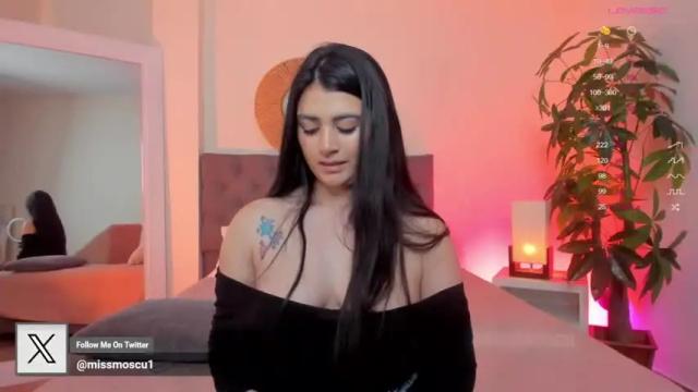 Image 4 of missmoscu Stream on Chaturbate on 19 months ago