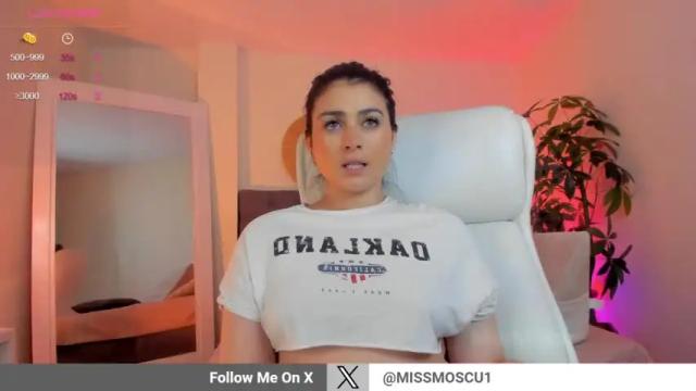 Image 6 of missmoscu Stream on Chaturbate on 19 months ago