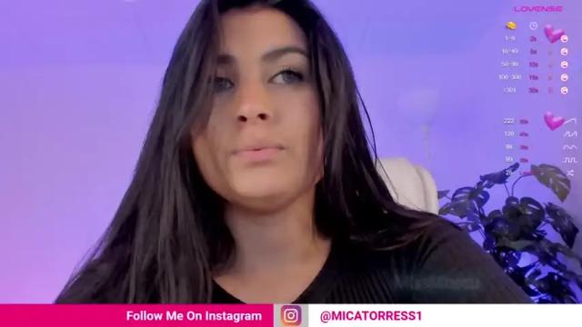 Image 2 of missmoscu Stream on Chaturbate on 19 months ago