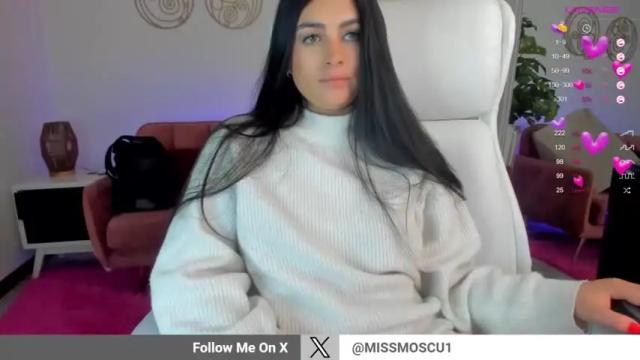 Image 2 of missmoscu Stream on Chaturbate on 19 months ago