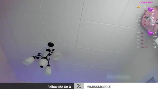 Image 7 of missmoscu Stream on Chaturbate on 19 months ago