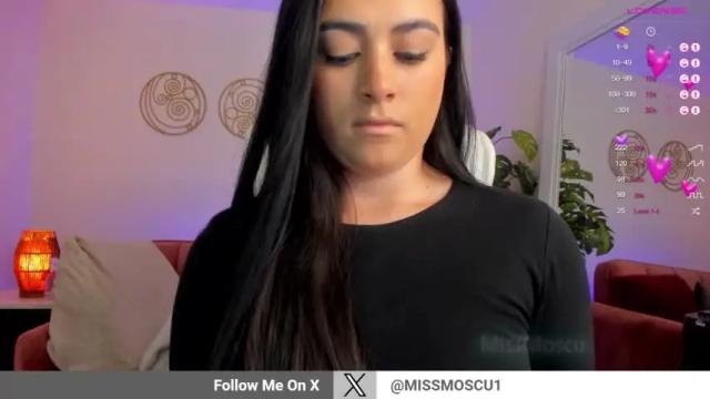 Image 2 of missmoscu Stream on Chaturbate on 18 months ago
