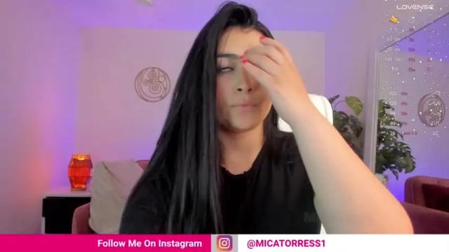 Image 2 of missmoscu Stream on Chaturbate on 18 months ago