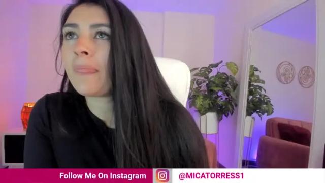 Image 11 of missmoscu Stream on Chaturbate on 18 months ago