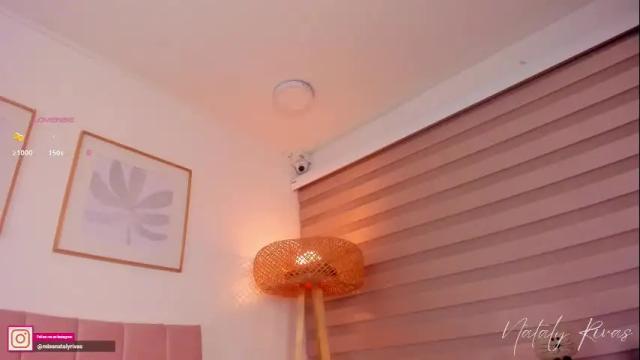 Image 6 of missnataly_ Stream on Chaturbate on 1 month ago