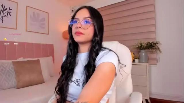 Image 4 of missnataly_ Stream on Chaturbate on 1 month ago