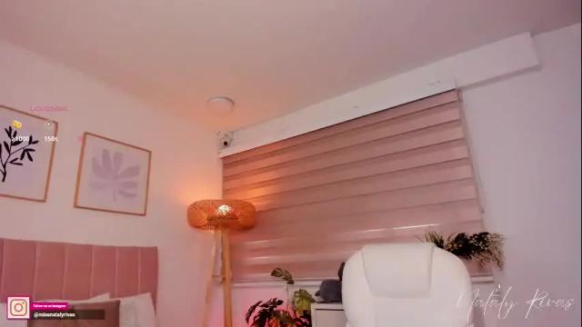 Image 4 of missnataly_ Stream on Chaturbate on 28 days ago