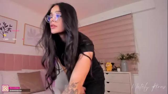 Image 3 of missnataly_ Stream on Chaturbate on 26 days ago
