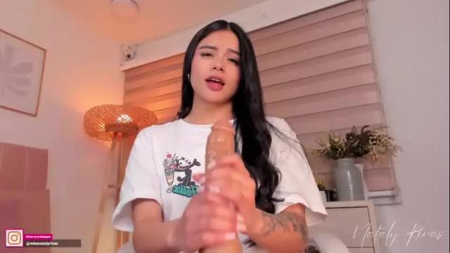 Image 7 of missnataly_ Stream on Chaturbate on 12 days ago