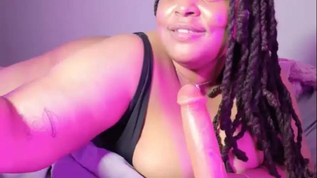Image 7 of missnaughtiinaomi Stream on Chaturbate on 1 month ago