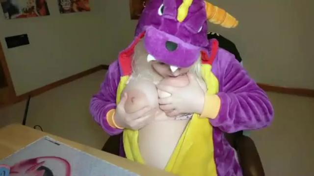 Image 10 of missnerdydirty Stream on Chaturbate on 15 months ago