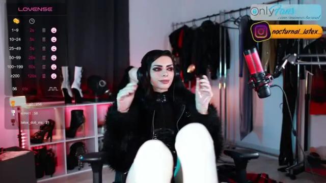 Image 10 of missnocturnal Stream on Chaturbate on 15 months ago