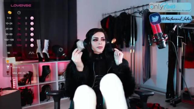 Image 7 of missnocturnal Stream on Chaturbate on 15 months ago