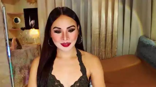 Image 7 of missoliviaontop Stream on Chaturbate on 15 months ago