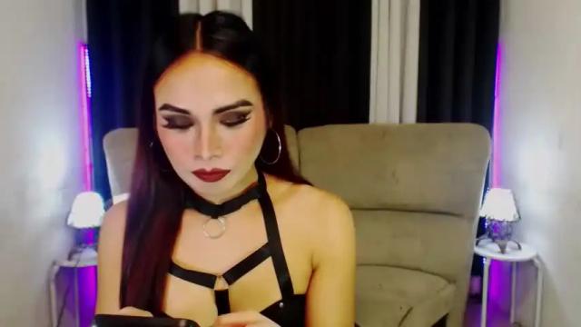 Image 11 of missoliviaontop Stream on Chaturbate on 14 months ago