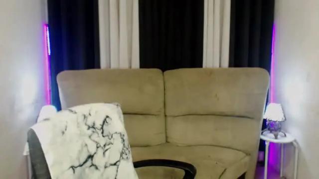Image 8 of missoliviaontop Stream on Chaturbate on 14 months ago