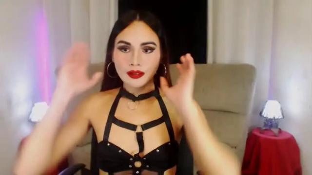 Image 4 of missoliviaontop Stream on Chaturbate on 13 months ago