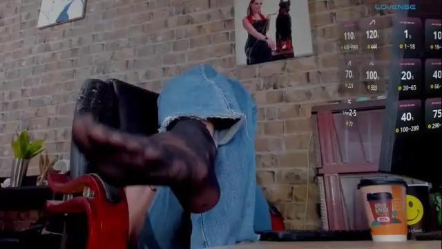 Image 8 of misspetitevenus Stream on Chaturbate on 1 month ago