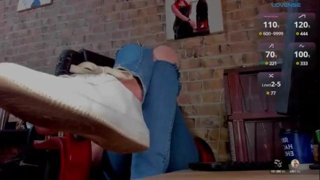 Image 10 of misspetitevenus Stream on Chaturbate on 1 month ago