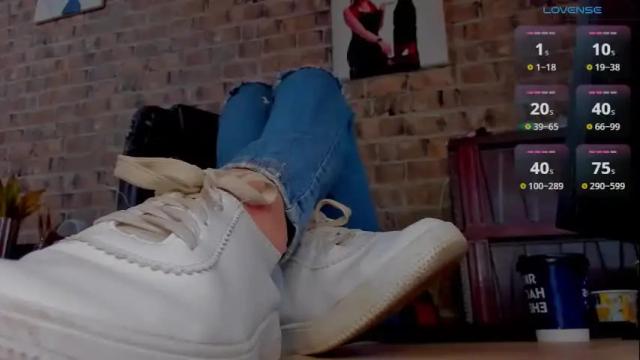 Image 6 of misspetitevenus Stream on Chaturbate on 1 month ago
