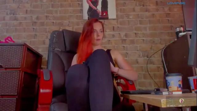 Image 7 of misspetitevenus Stream on Chaturbate on 12 days ago