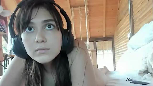Image 4 of misspink152015 Stream on Chaturbate on 11 days ago