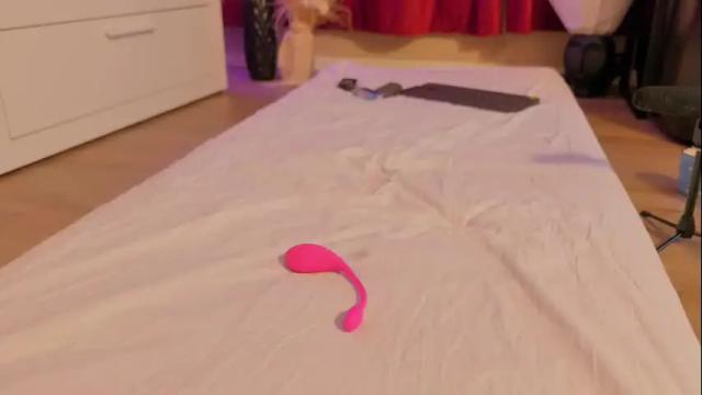 Image 6 of missqueenlust Stream on Chaturbate on 2 months ago