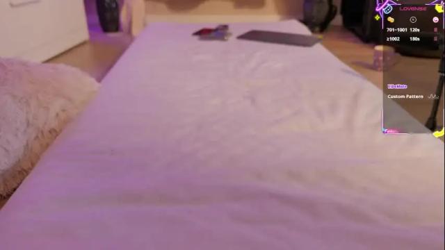 Image 12 of missqueenlust Stream on Chaturbate on 1 month ago